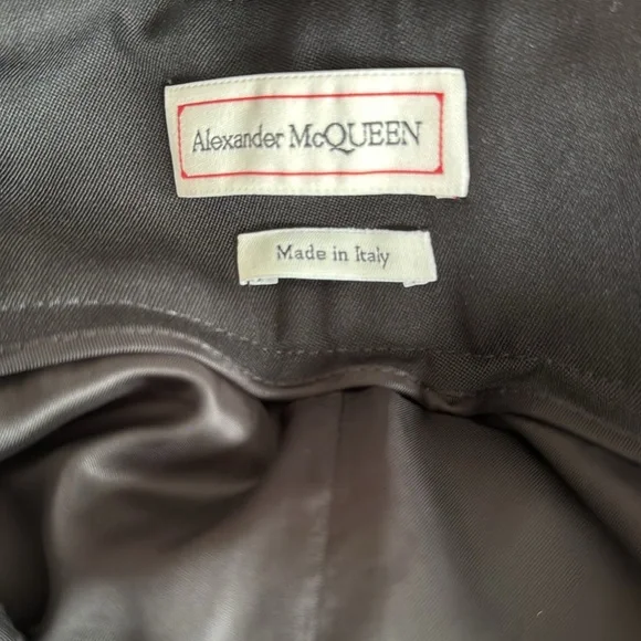 New! McQueen Black Tailored Bow Shorts - Size IT 40/US 4 - Picture 5 of 5